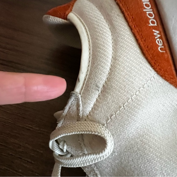 New Balance 327 White Orange Gum Sole Sneakers Women’s 9.5 B WS327RA - Picture 10 of 10